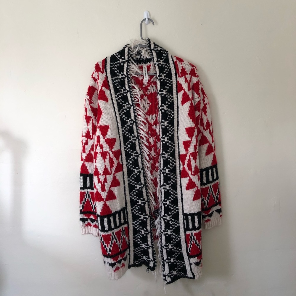 Cardigan / sweater